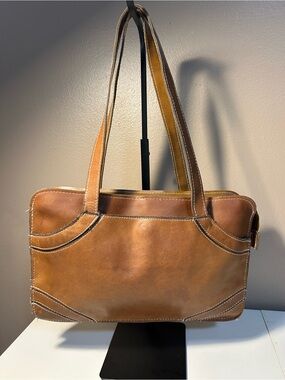 Vintage Tan Leather Shoulder Bag Double Handle Contrast Stitching